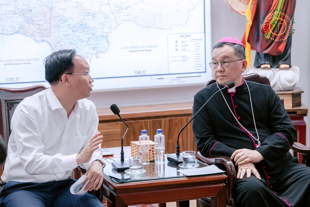 GP Bắc Ninh gặp gỡ lãnh đạo tỉnh, lắng nghe những khó khăn của người dân vùng dự án sân bay Gia Bình