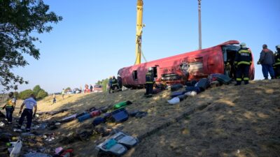 12 khách hành hương Ba Lan thiệt mạng trong vụ tai nạn xe buýt ở Hungary