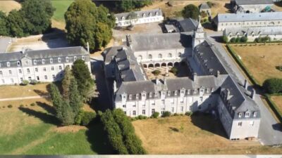 Đan viện Xitô 890 năm tuổi ở Bretagne được rao bán với giá khoảng 2 triệu euro